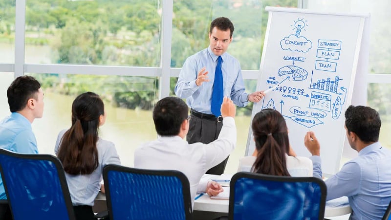 4 Steps to Design and Implement an Effective Onboarding Strategy