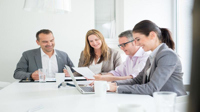 أمثلة عملية على الذكاء العاطفي العالي