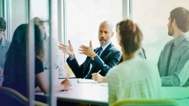 كيف نصبح أشخاصاً قياديين؟ وما هي معايير القائد الناجح؟