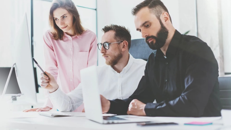 كيف يحول الكوتشينغ الأفكار إلى مشاريع حقيقية