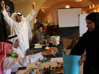  trainer Jawaher Al-Mane’ helping the trainees and distribute the balls on them