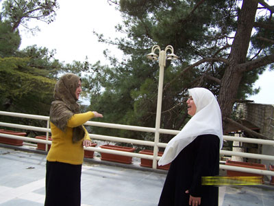 Trainee Huda  S.Mohammad (right) - Trainee Kadeja  AL mourabet (left) during exercises