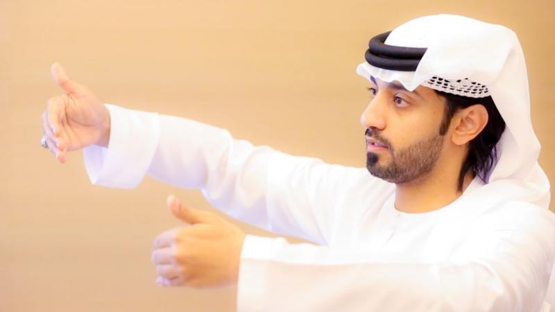 Senior trainer Majed bin Afif during the explanation and presentation