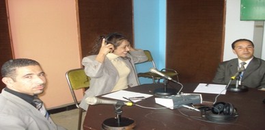 الجزائر - العاصمة: المدرب صلاح الدين جيلح ينزل ضيفاً على إذاعة جيجل المحلية في برنامج على الهواء مباشرة