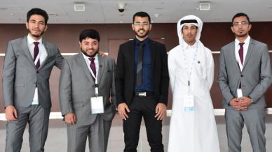  فرق المناظرات في جامعة قطر بقيادة المدرب عبد الله حارس