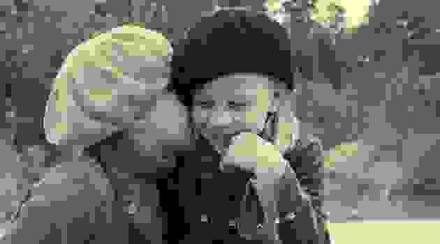 أصدقاؤك القدامى الذين تريد التواصل معهم مجدداً أصدقاؤك القدامى الذين تريد التواصل معهم مجدداً