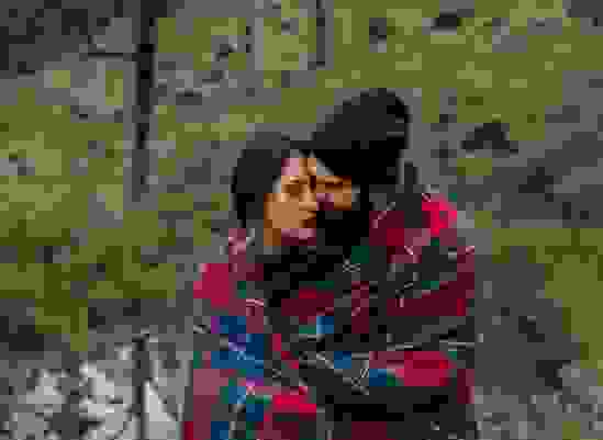 عندما تكونان قد تغلبتما على العقبات والشدائد معاً عندما تكونان قد تغلبتما على العقبات والشدائد معاً